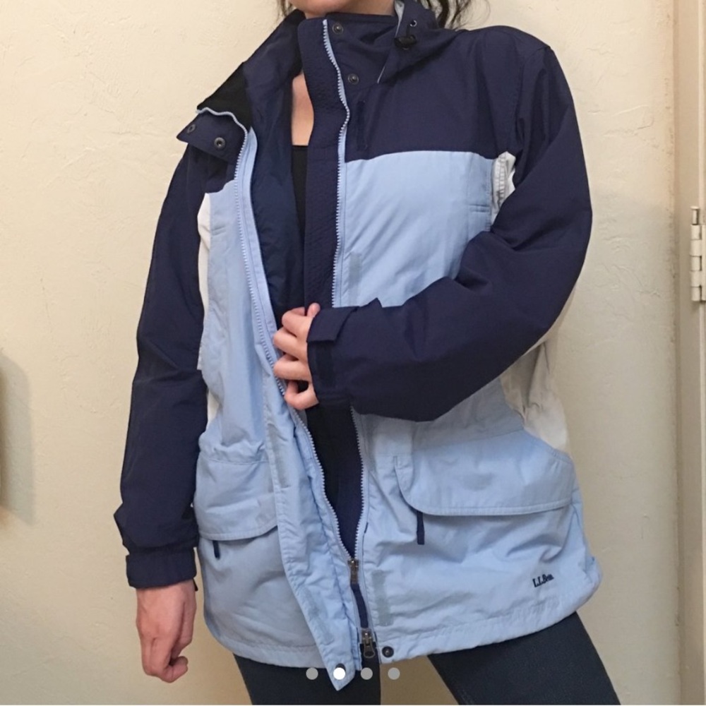 L.L. Bean windbreaker/ski coat zip up jacket!!